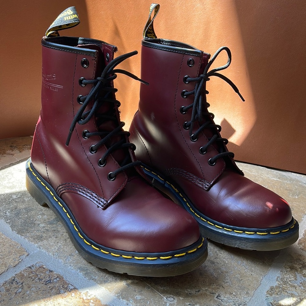 DR. MARTEN’S 1460 Boot, size 9